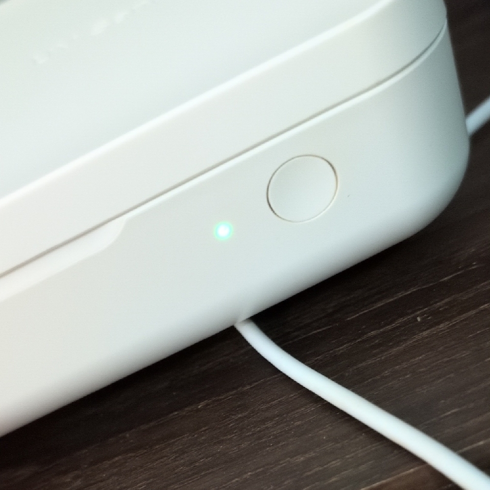 UV White Electronic Device Sanitizer